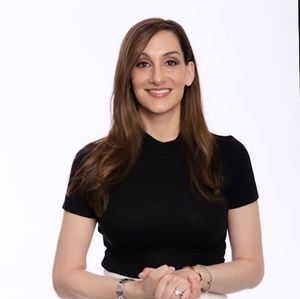 Meet your Posher, Desiree